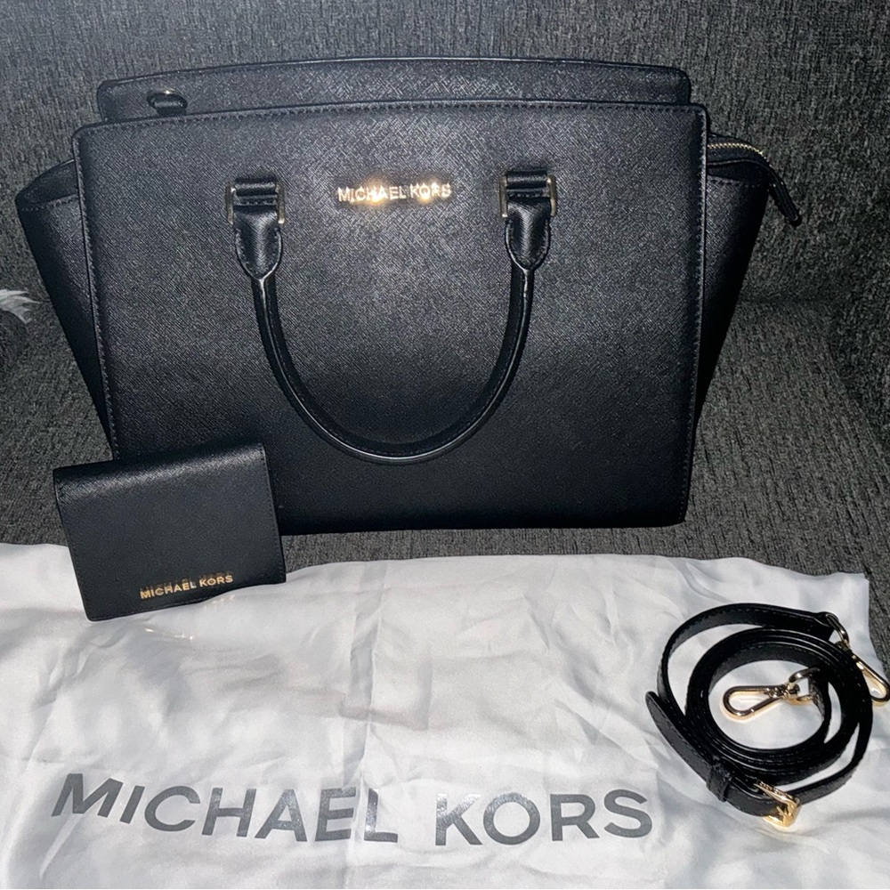 Michael Kors Large Selma Black Saffiano Leather Crossbody Bag W/Jet Set Wallet